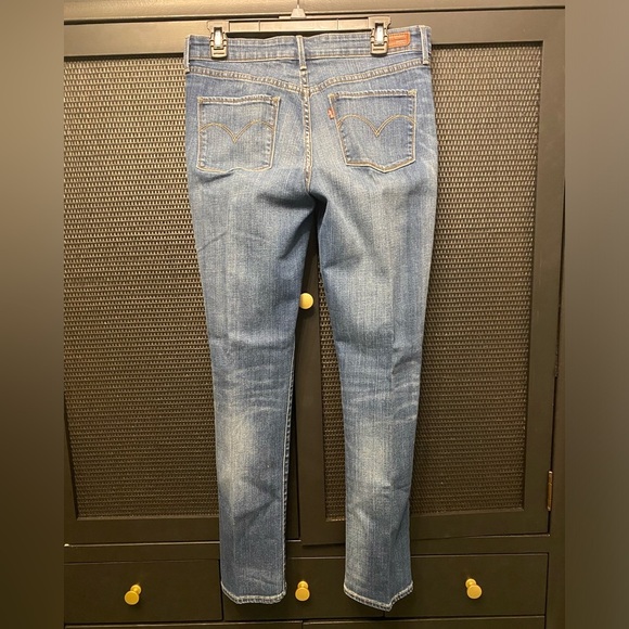 Levi’s Demi Curve Classic Rise Slim Women’s Jean - Picture 4 of 11